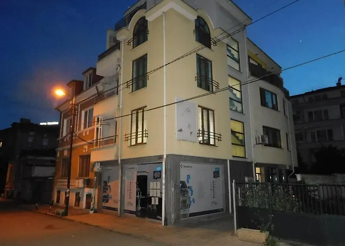 Violet Apartman Burgasz